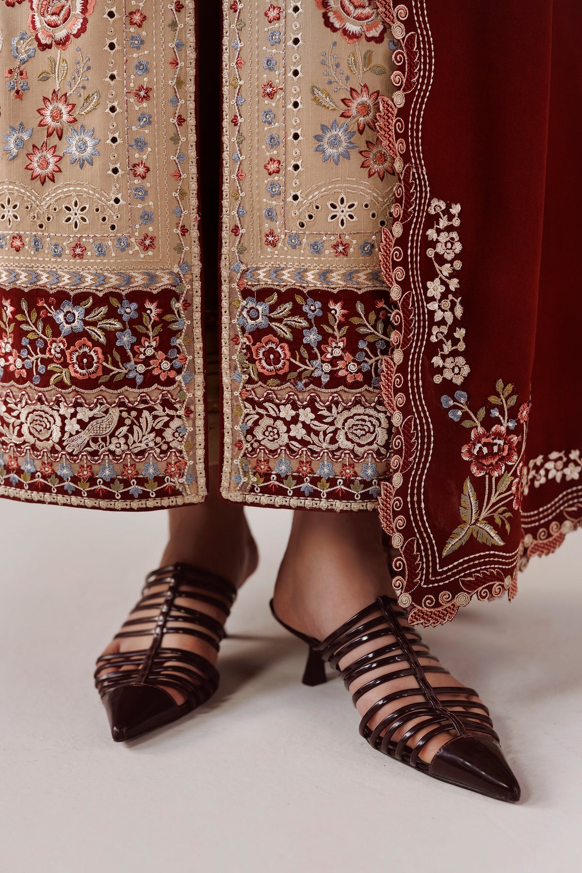QLW-16 HAMNA | Qalamkar | Qline Linen Collection 2026