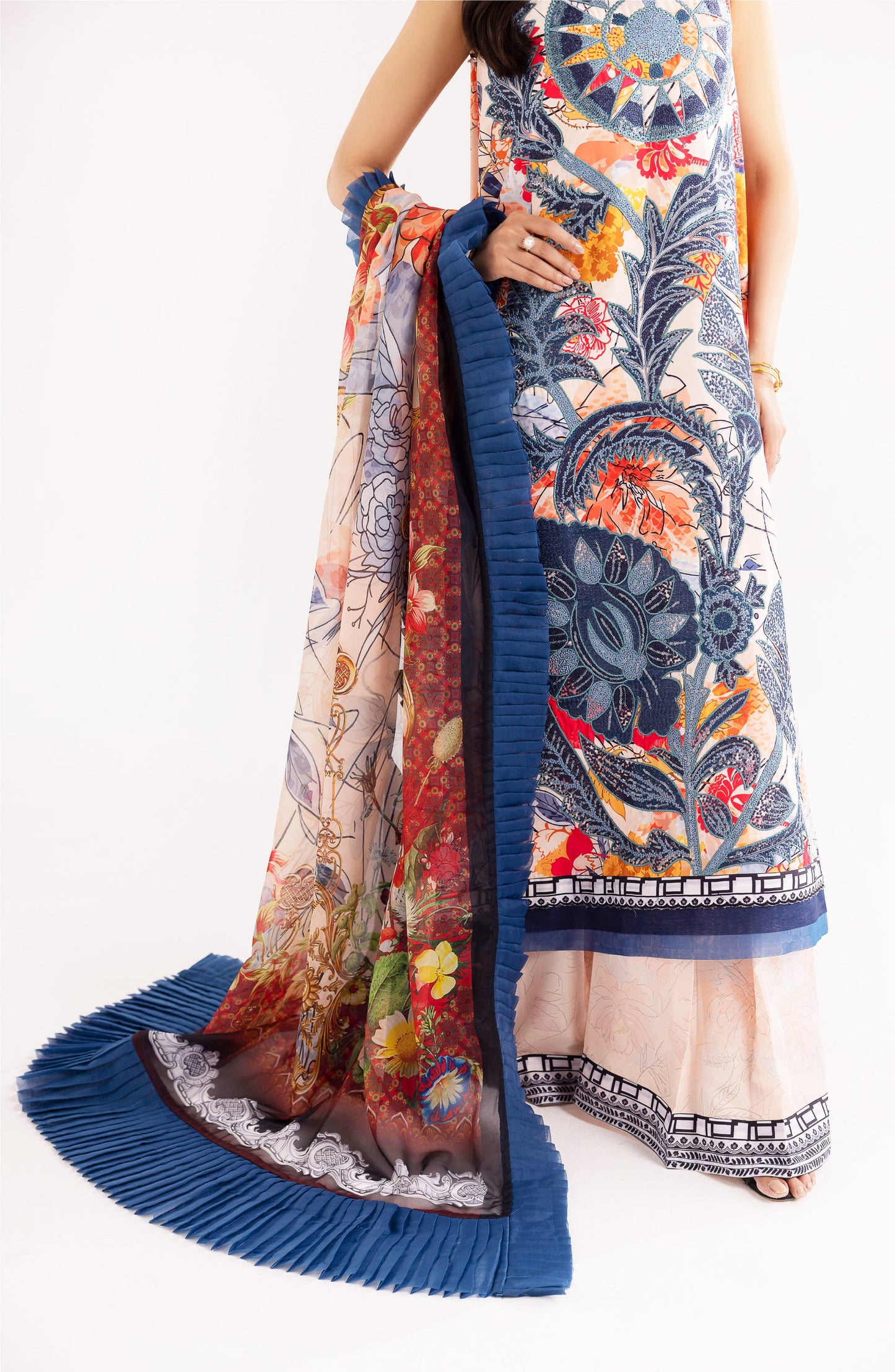 Shafaq - MS24-593 | Maryam and Maria | Summer Luxury Lawn 2024