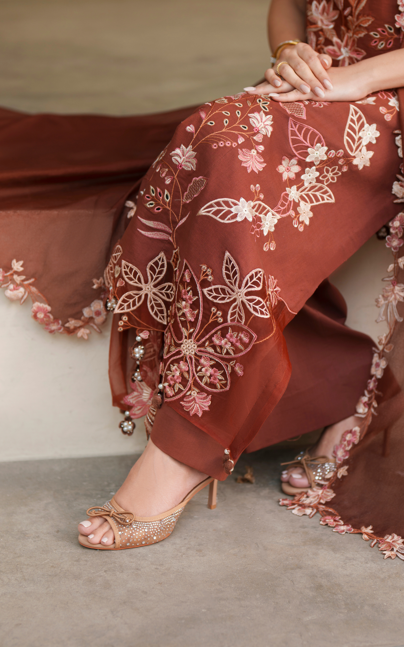 Legacy Bloom VUL26-04 | Asifa and Nabeela | Versa Luxury Lawn Collection 2026