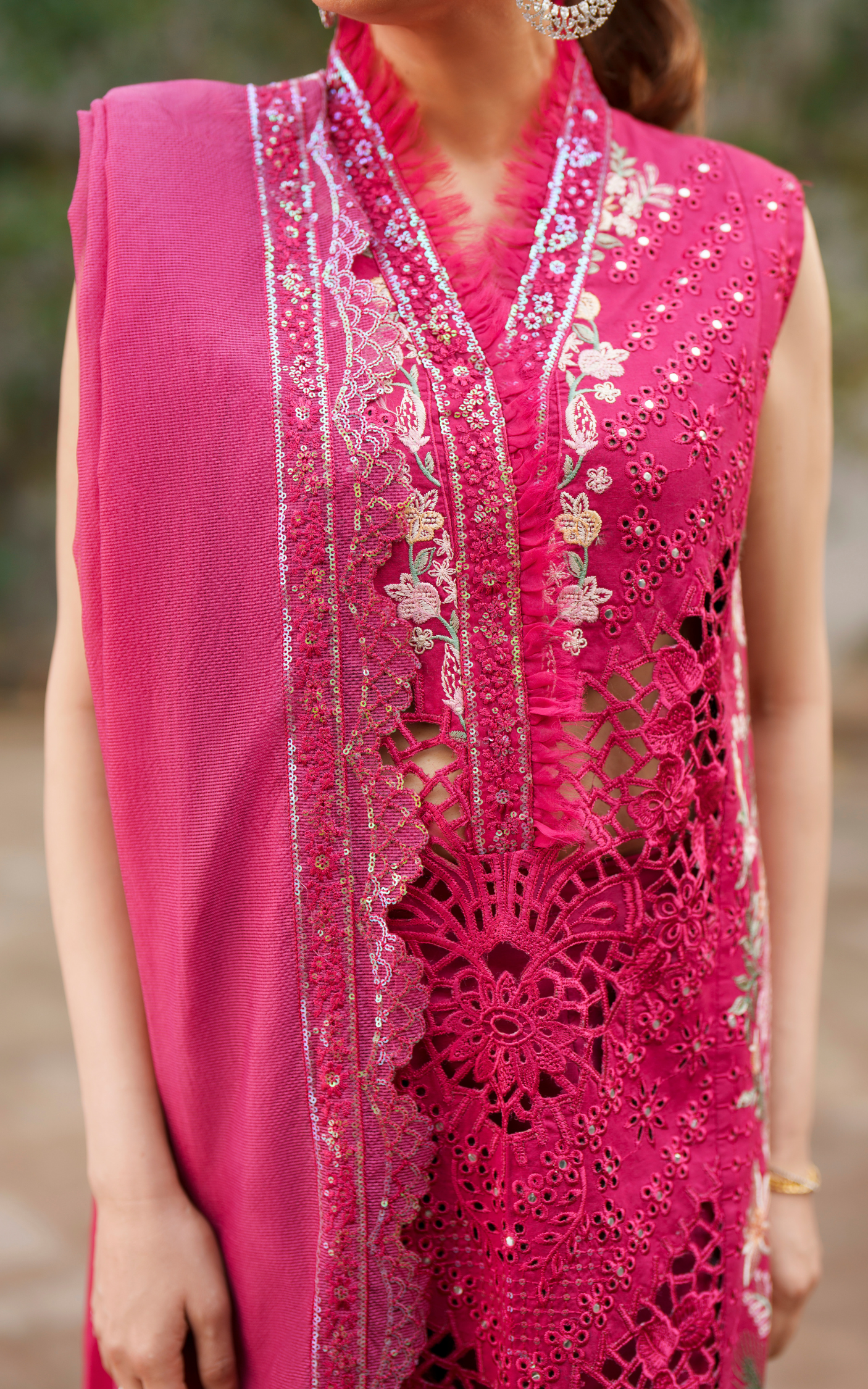 Ethereal Echo VUL26-07 | Asifa and Nabeela | Versa Luxury Lawn Collection 2026