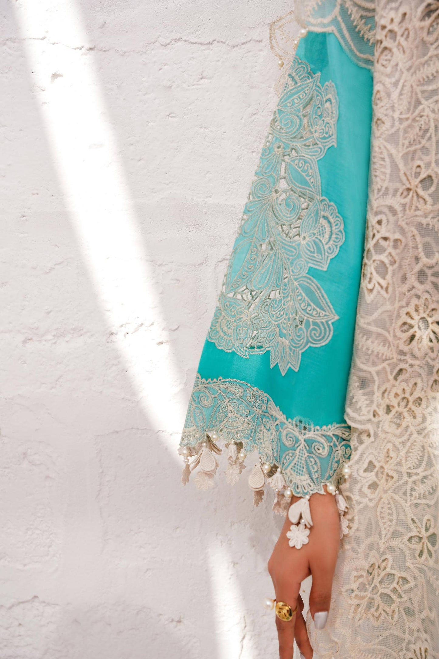 17B | Muzlin By Sana Safinaz | Unstitched Lawn 2024