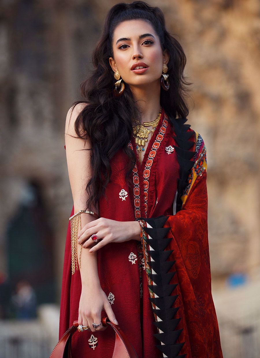 Roja | Farah Talib Aziz | Mila Luxe Lawn'20