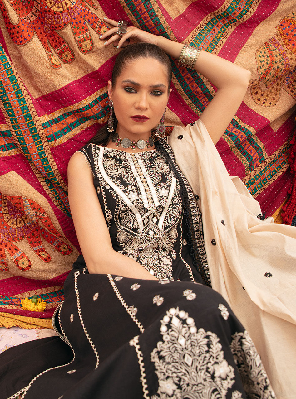 Zareen 08 | Zainab Chottani | Eid Unstitched'21