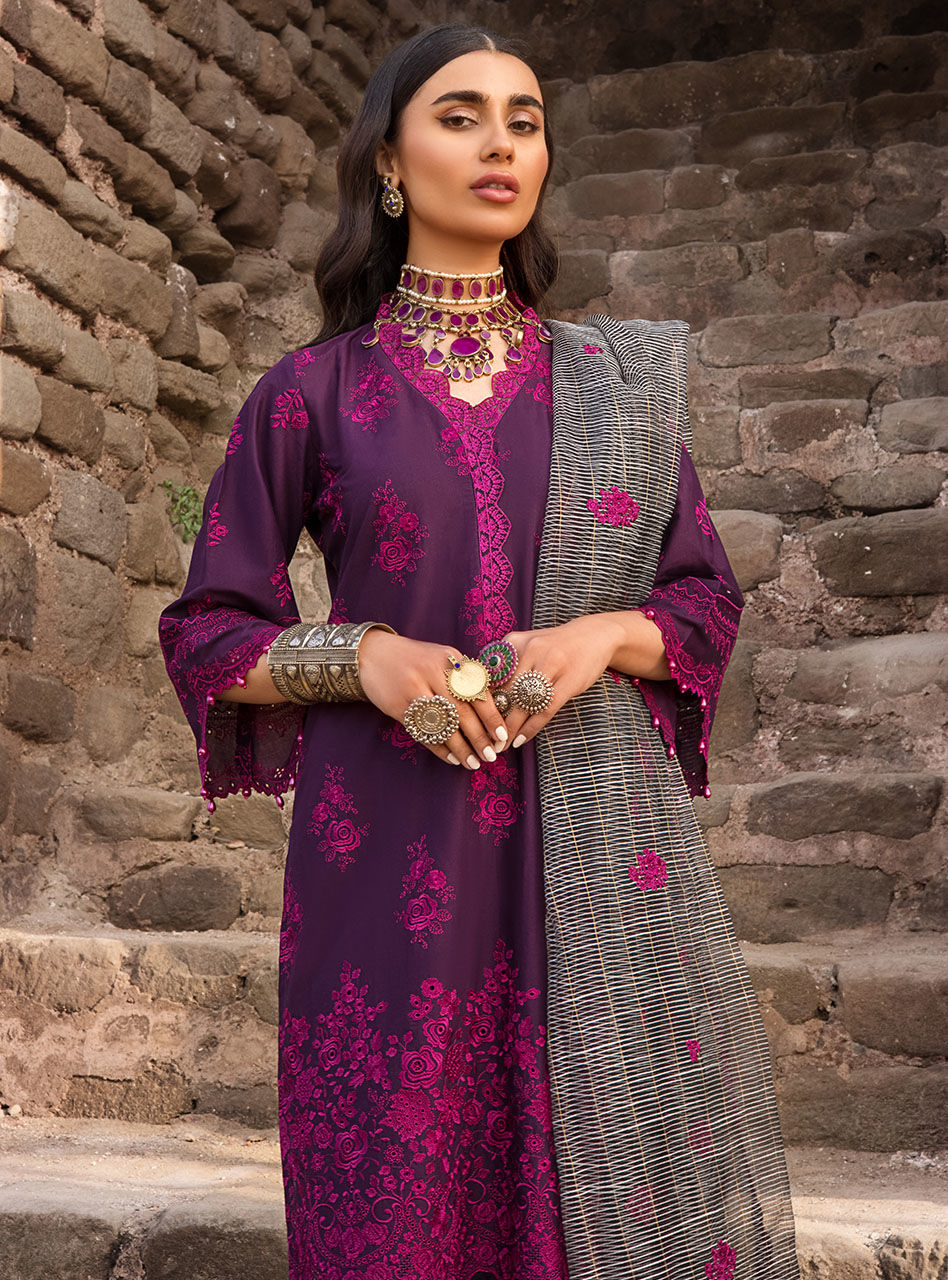 HUMRAAZ - 9B | Zainab Chottani | Chikankari Collection 2022