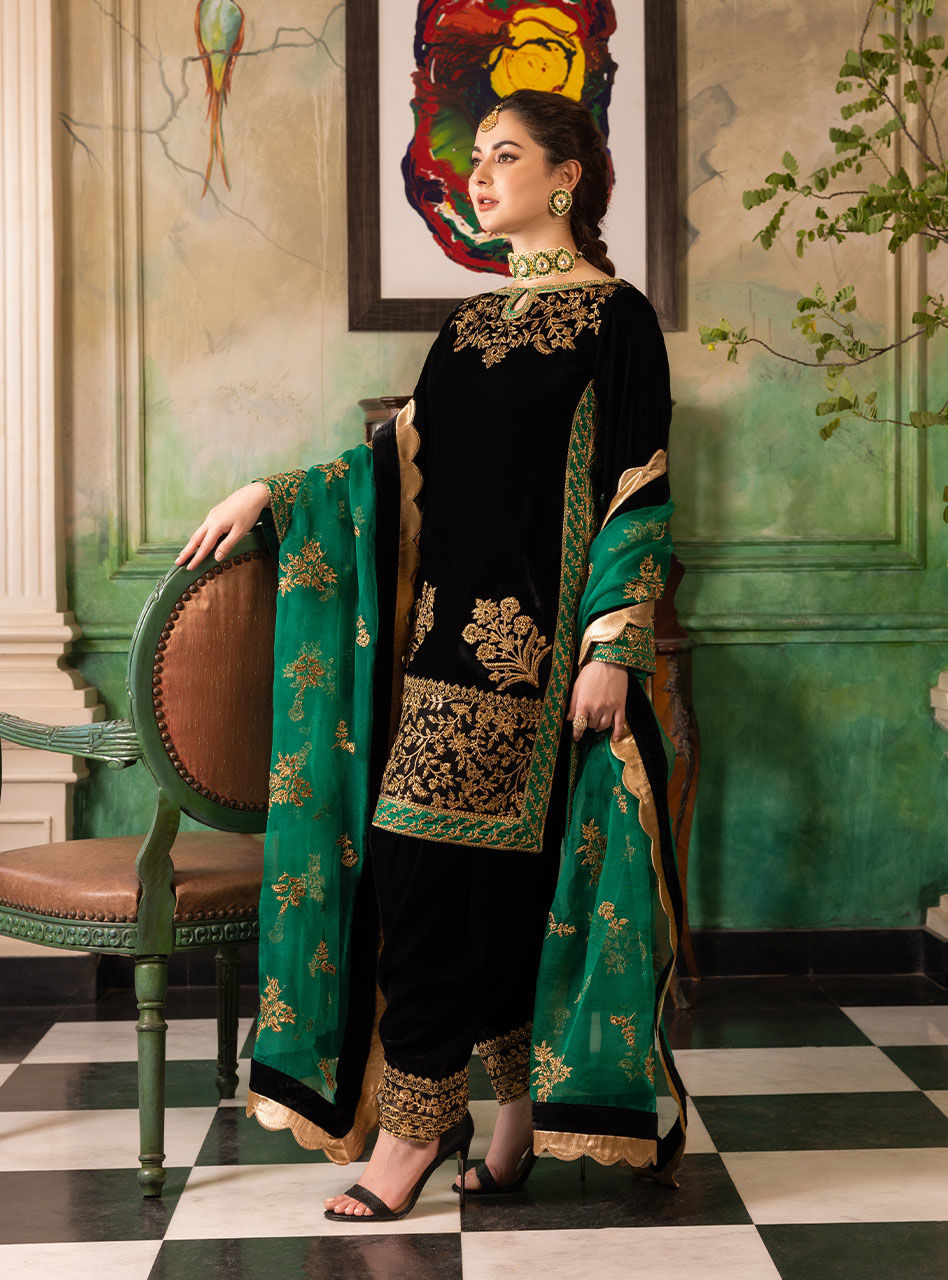 Zimmel  | Zainab Chottani | Velvet Collection 2022
