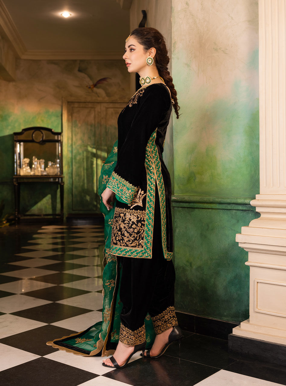 Zimmel  | Zainab Chottani | Velvet Collection 2022