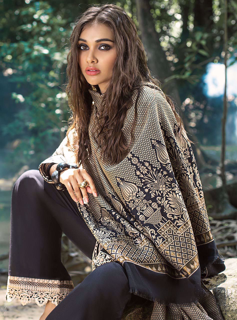 Raven Beaute (Zainab Chottani Luxury Shawl Collection)