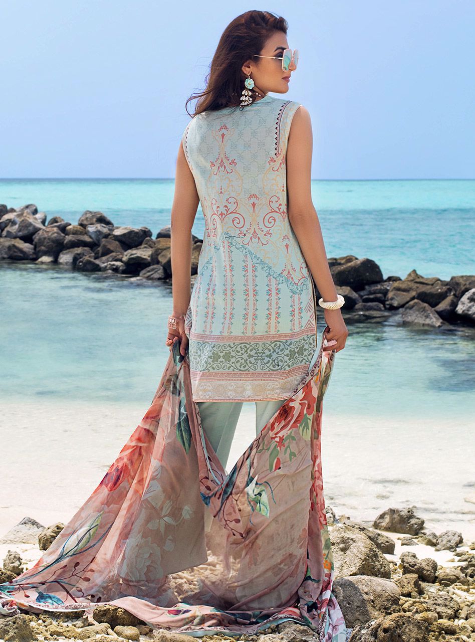 Musky Opium A | Zainab Chottani | Luxury Lawn/Chikankari'20