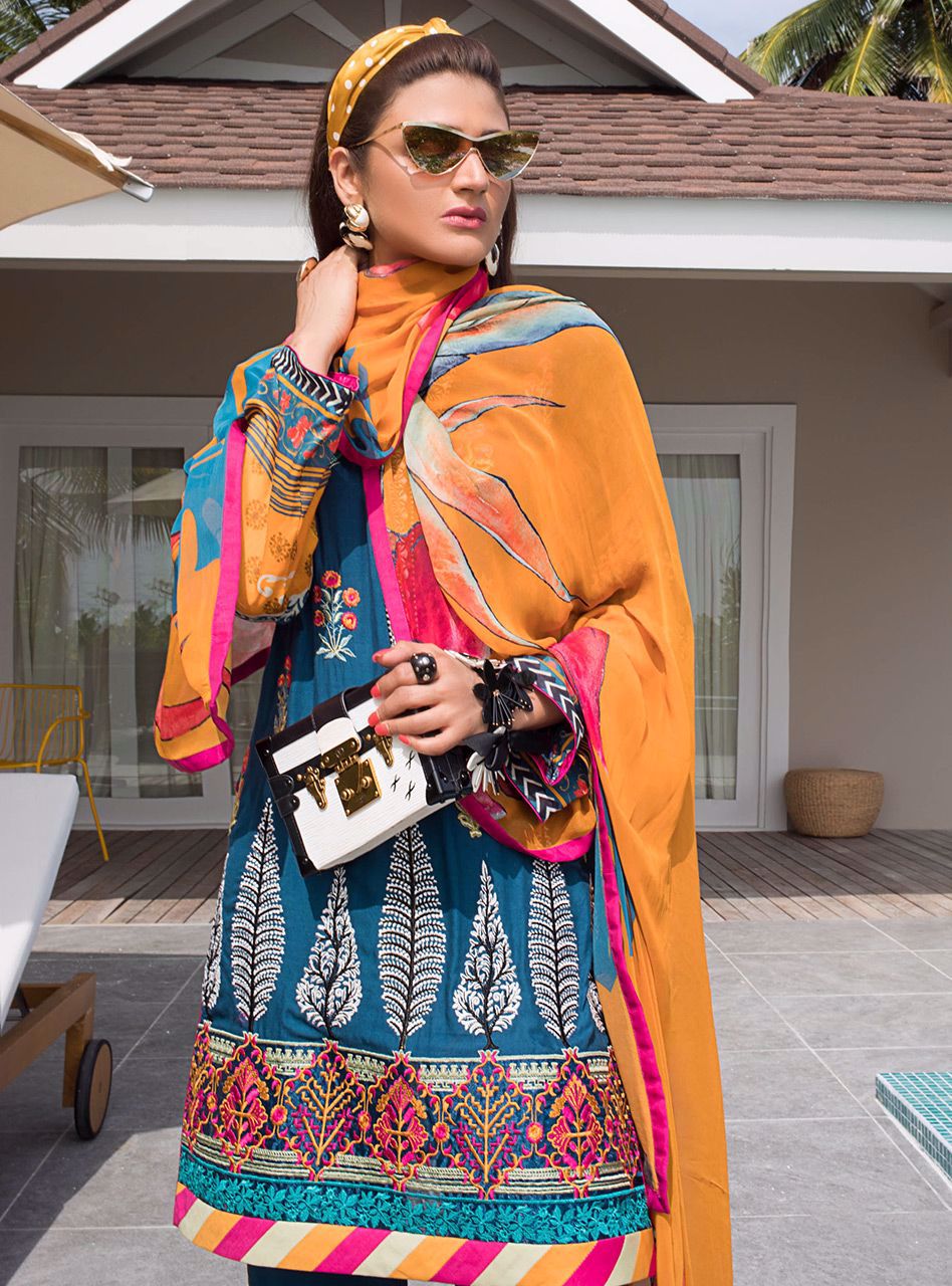 Sea Trumpet A | Zainab Chottani | Luxury Lawn/Chikankari'20
