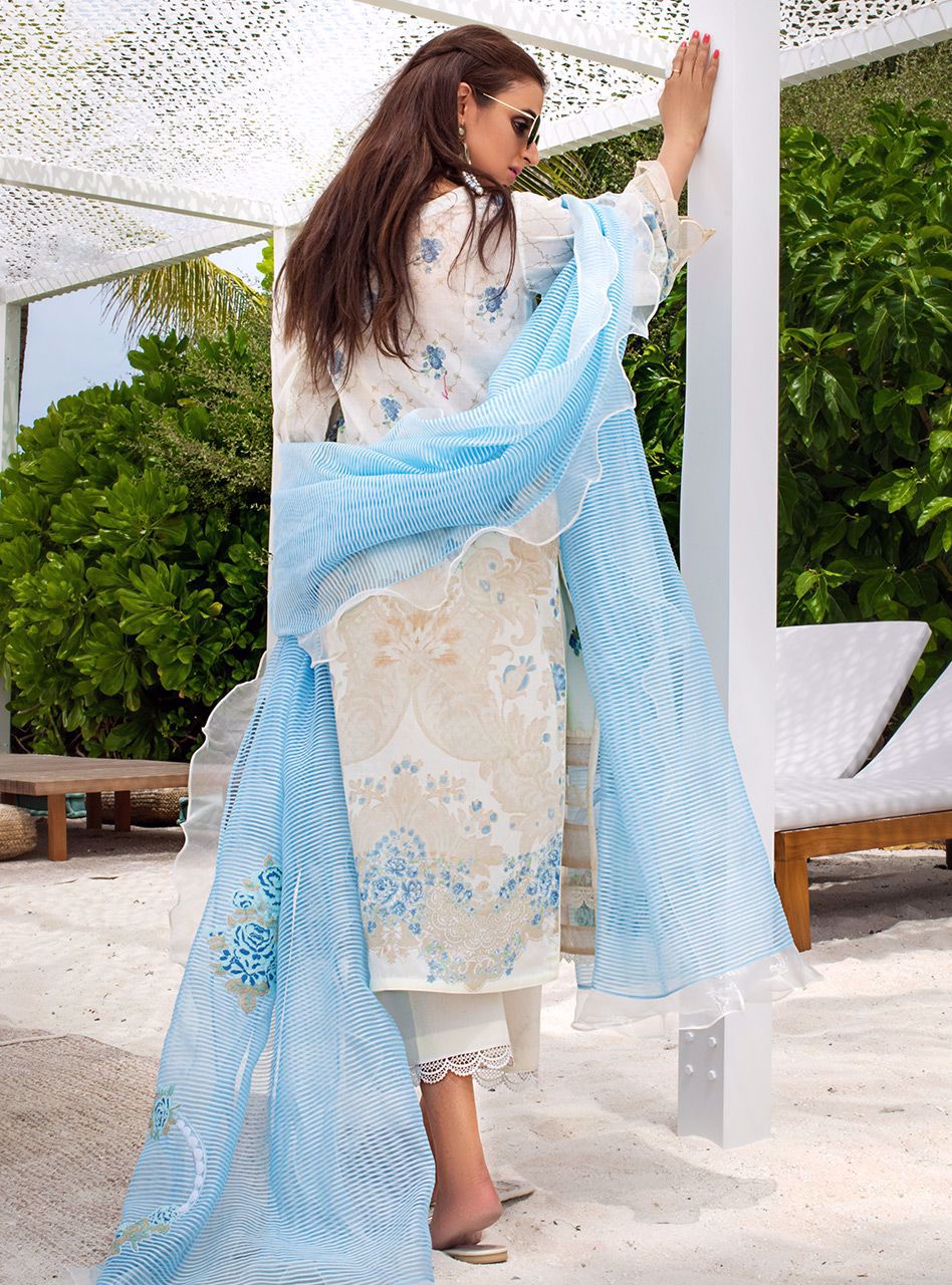 Vanilla Dust A | Zainab Chottani | Luxury Lawn/Chikankari'20