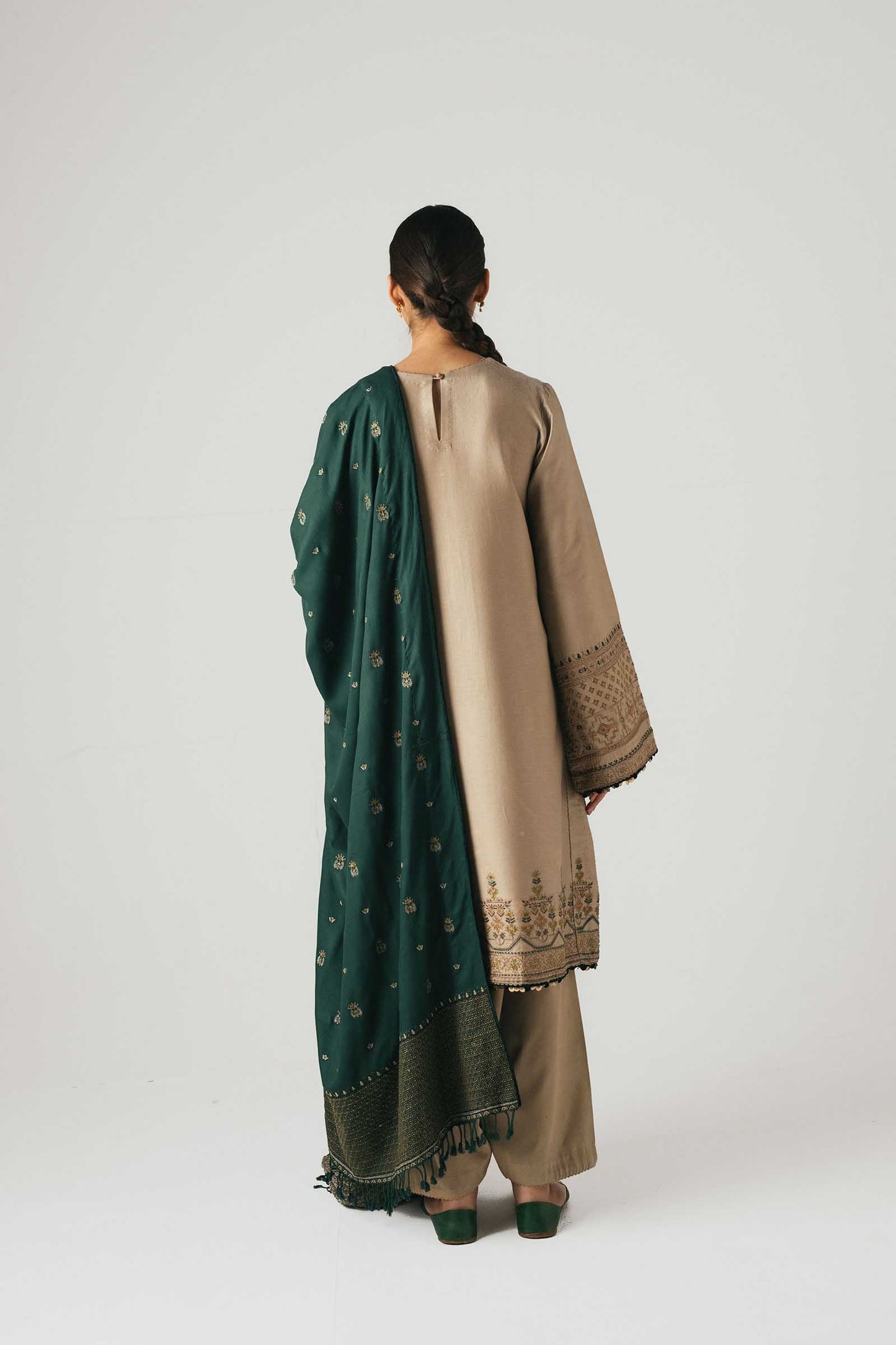 Zohra | Zara Shahjahan | Winter Shawl Collection 20