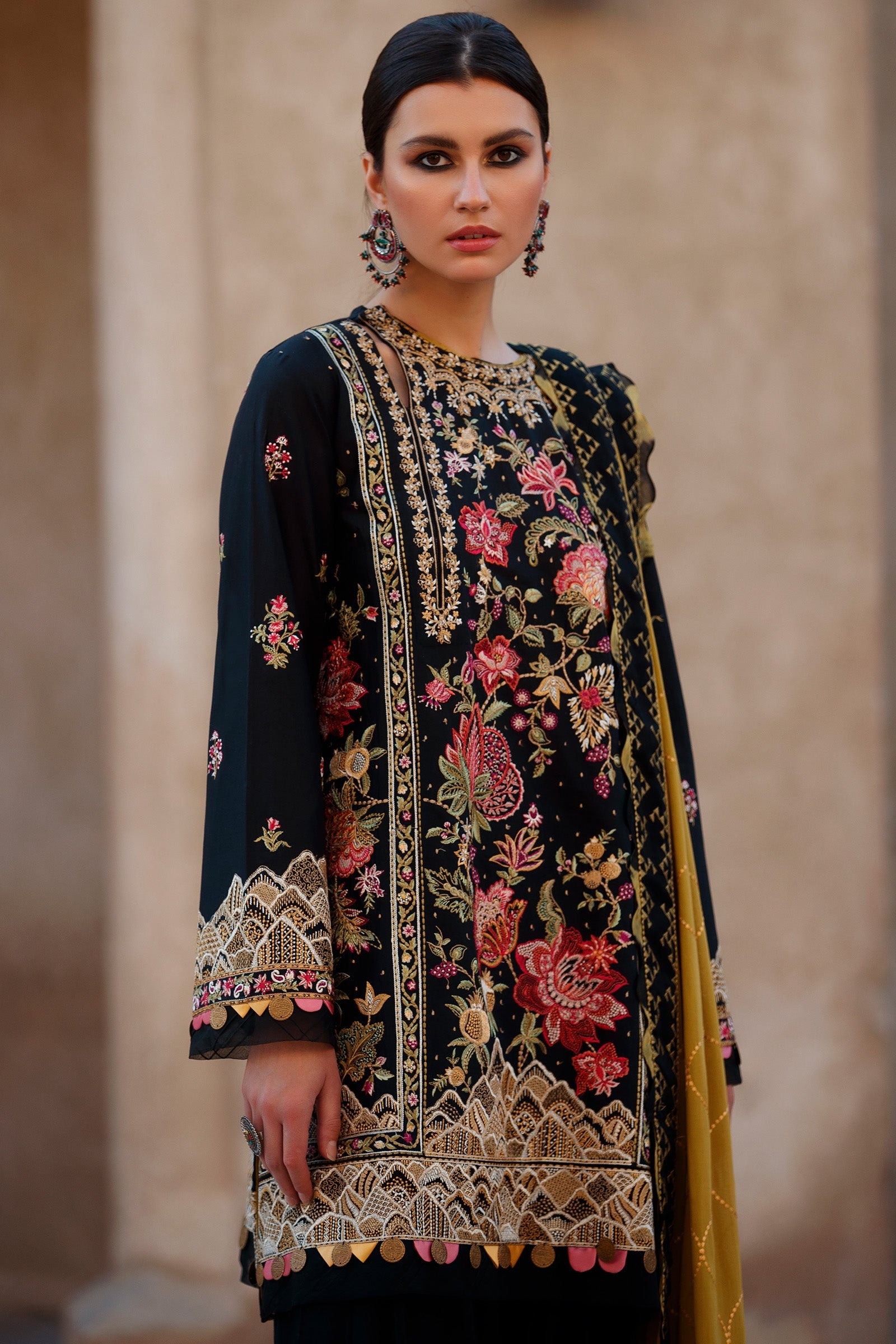 TAYALEH (ZL22-06 B) | Zaha | Lawn Volume 1 2022