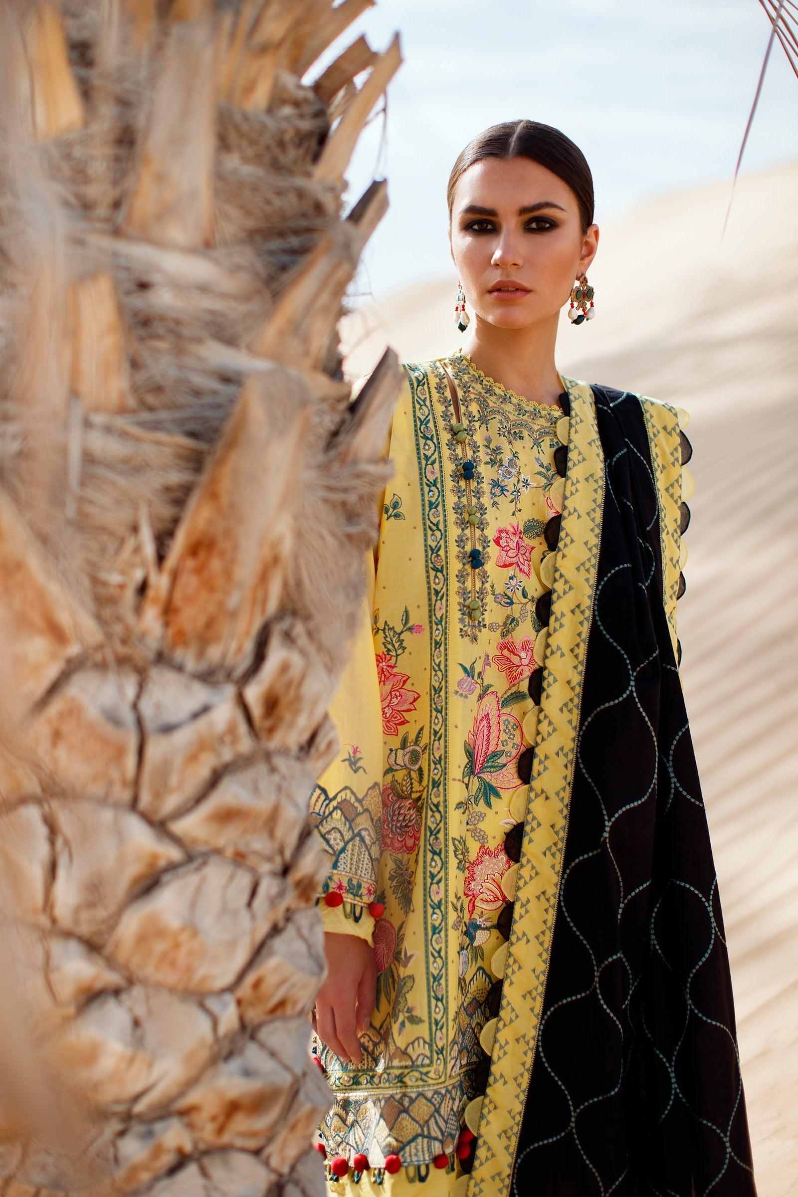 TAYALEH (ZL22-06 A) | Zaha | Lawn Volume 1 2022