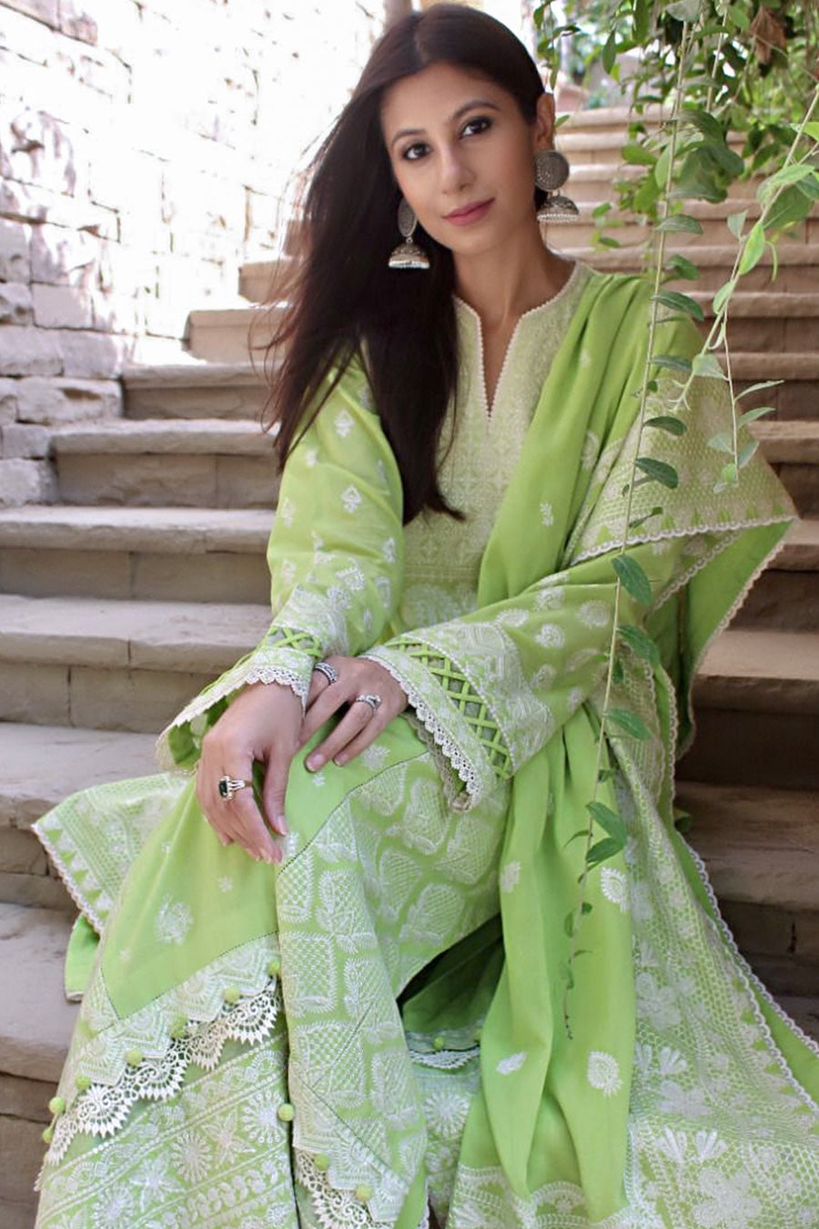 PARISA (ZL22-03 A) | Zaha | Lawn Volume 1 2022