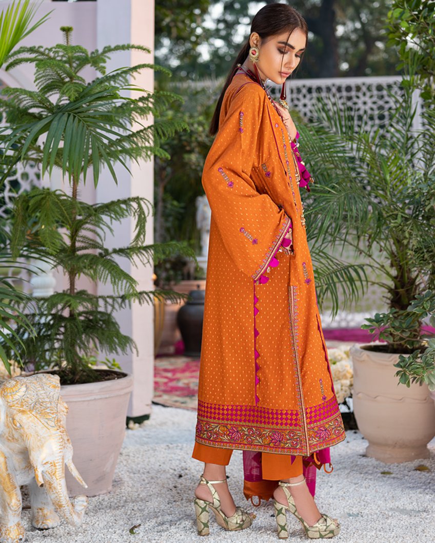 VARYA (ZL-34) | ZAHA | Spring Summer Lawn 2020 | Vol. 1