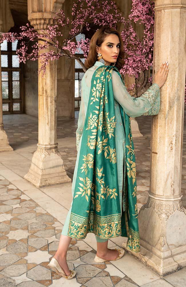 10 - Camellia (Tena Durrani Formals'19)
