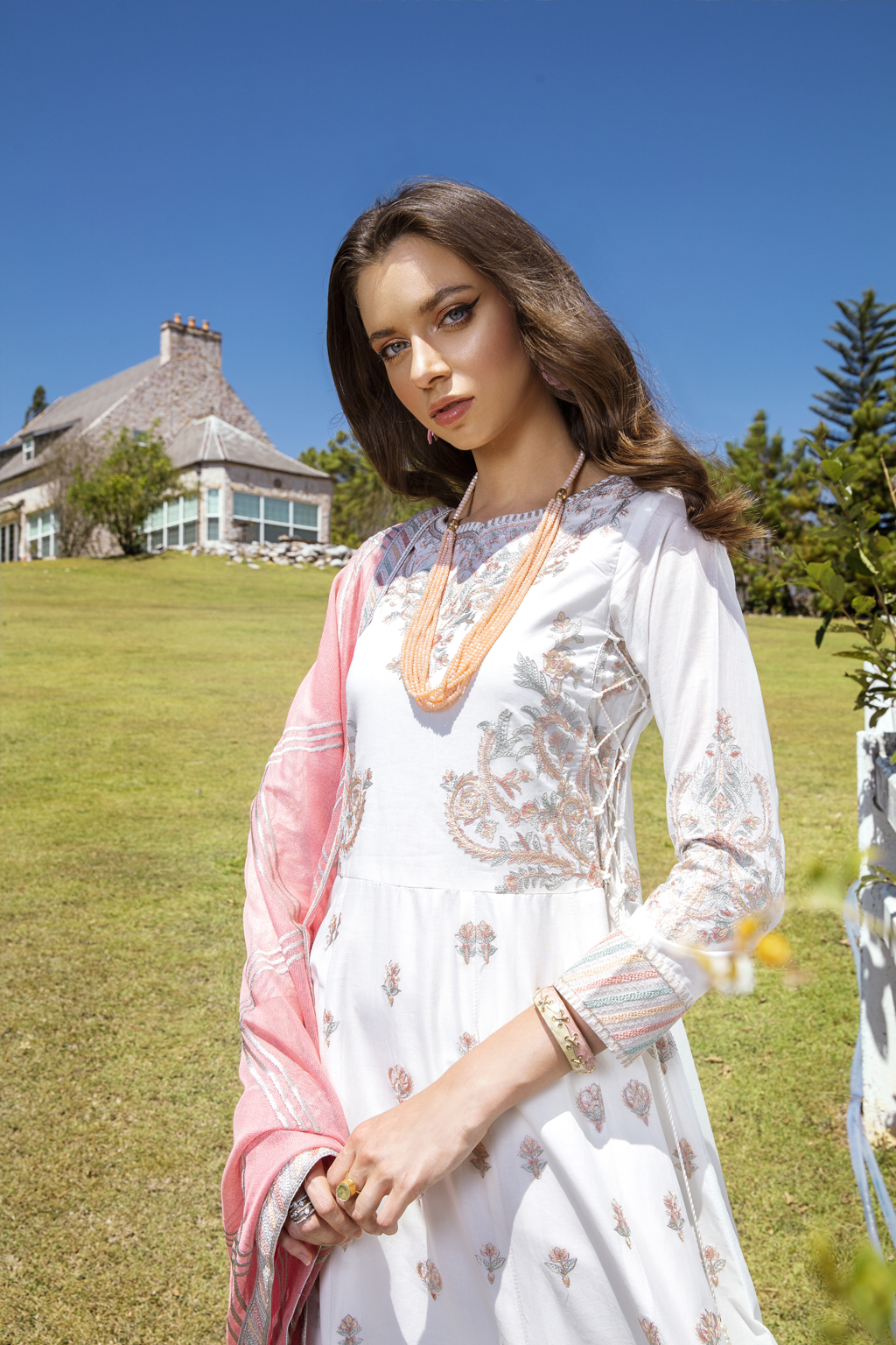 IL20-01 TULIP (3PC) | IZNIK | LUXURY LAWN'20