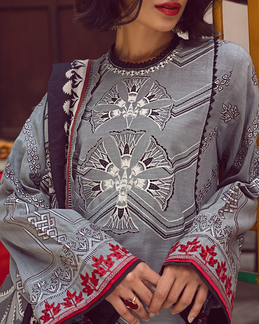 Shah Alami ZW-07 (Zaha - Nafeesa Aur Taalia Unstitched Winter Collection)