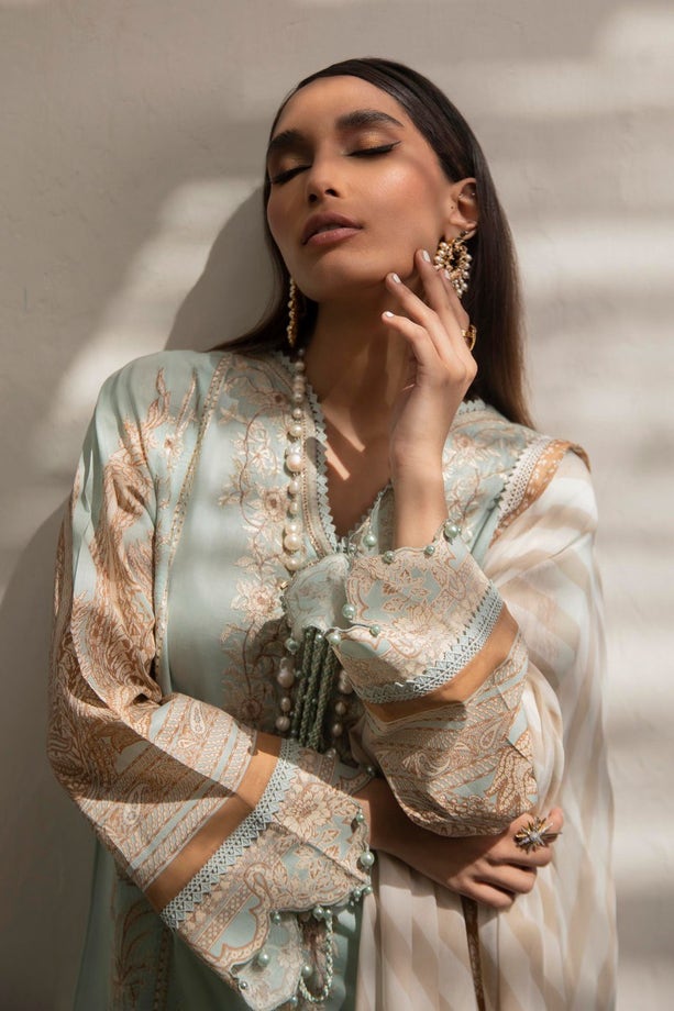 11B | Sana Safinaz | Muzlin Eid Lawn 2022