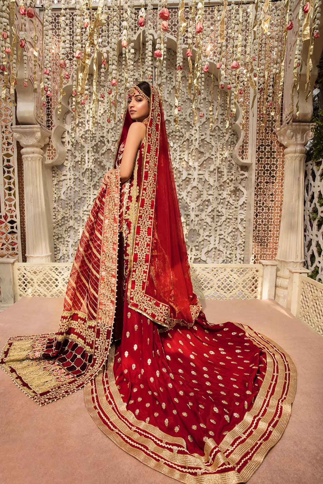 Stories Of Nakshi - Scarlet - 2A | Crimson X Saira Shakira | Wedding Collection 2022