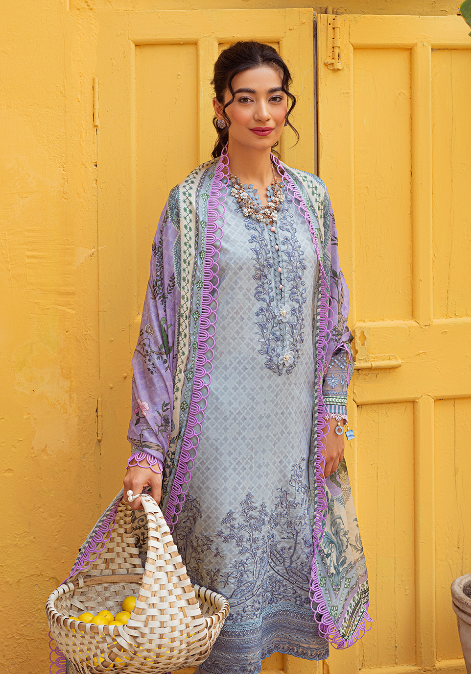 ZQ 8B | Zarqash | Tresor Luxe Lawn 2023