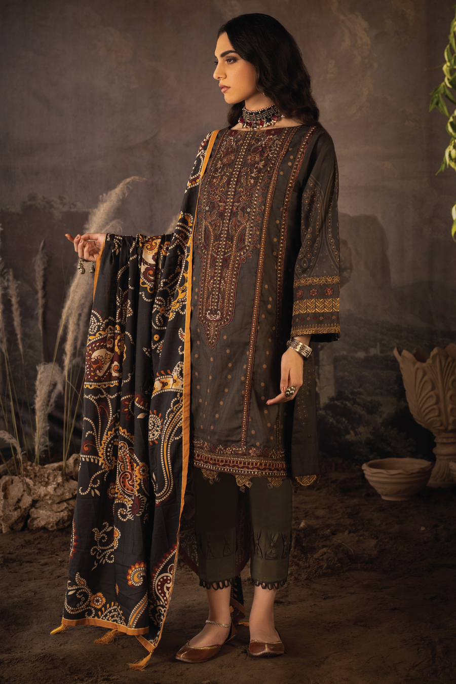 ILC-02 FAWHA - 3PC | Iznik | Zarafshan Linen Collection 2021