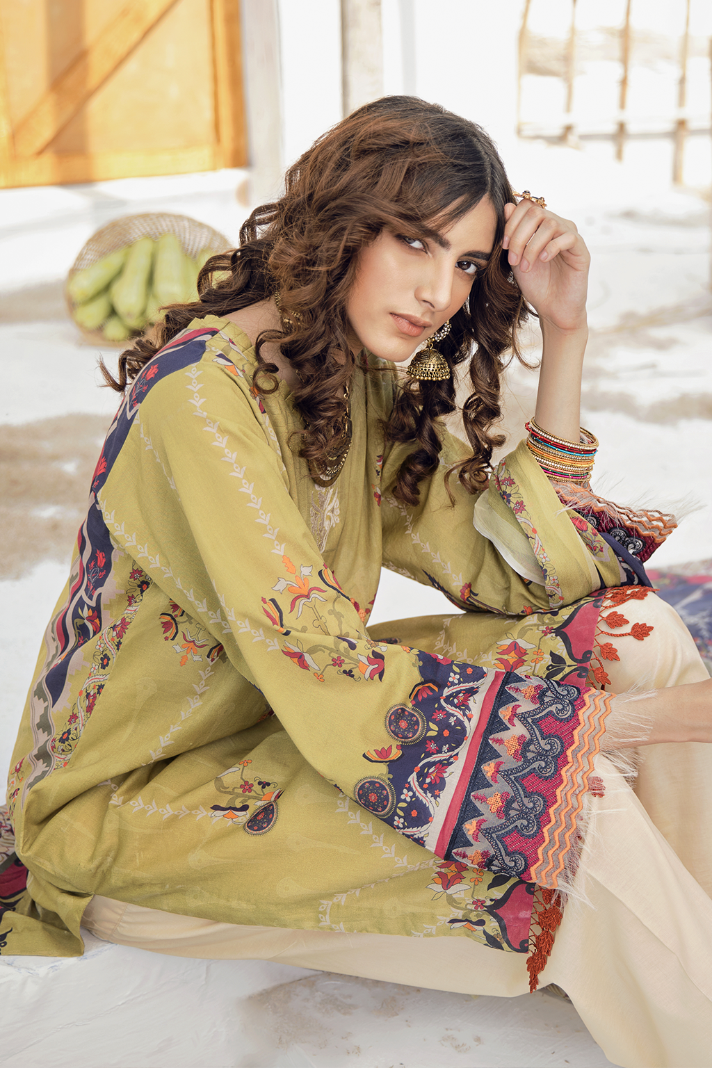 GL20-09 Ancient Castle (3PC) | Iznik | Guzel Lawn Collection 2020