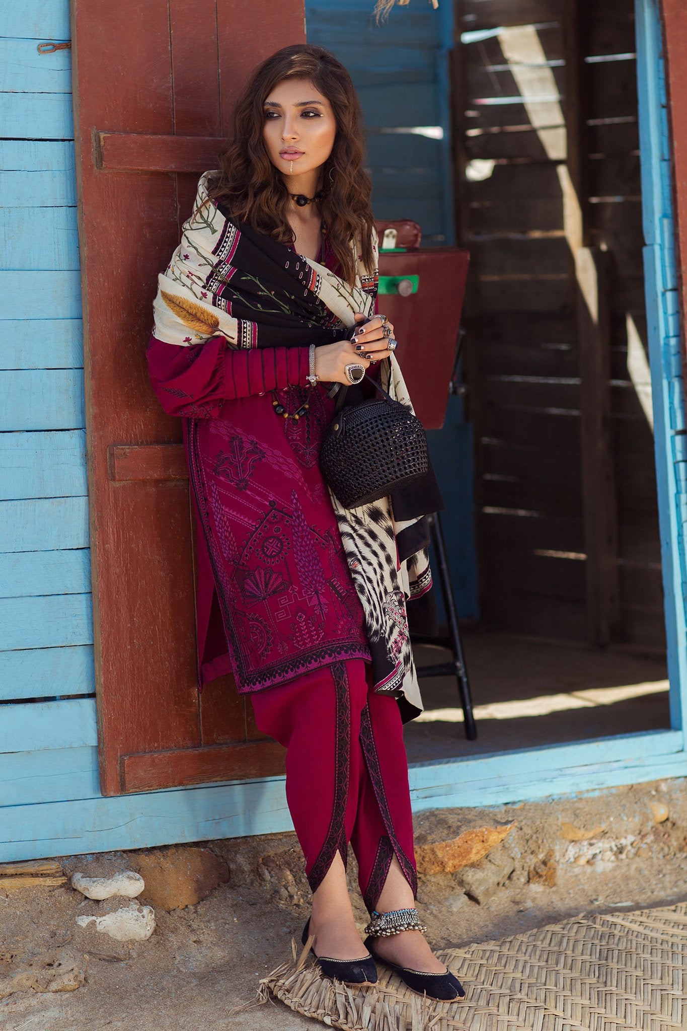 EW-2 Jiwani (ELAN - Winter Shawl & Silk)