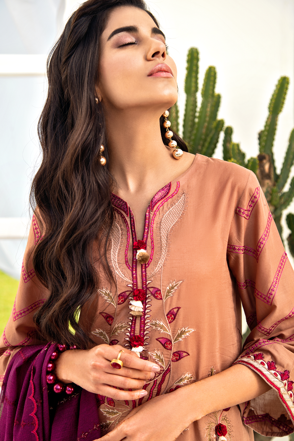 CL20-09 Sandstorm (3Pc) | Iznik | Chinon Lawn 2020