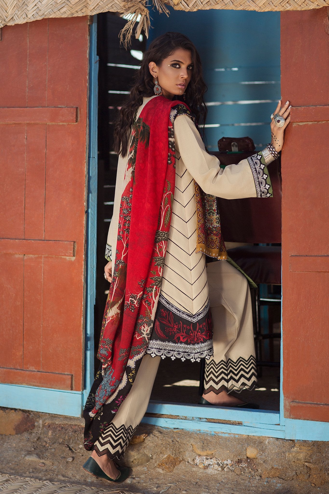 EW-04 Kund Malir (ELAN - Winter Shawl & Silk)