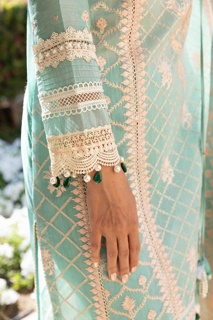 L22 - 1B | Sobia Nazir | Luxury Lawn 2022