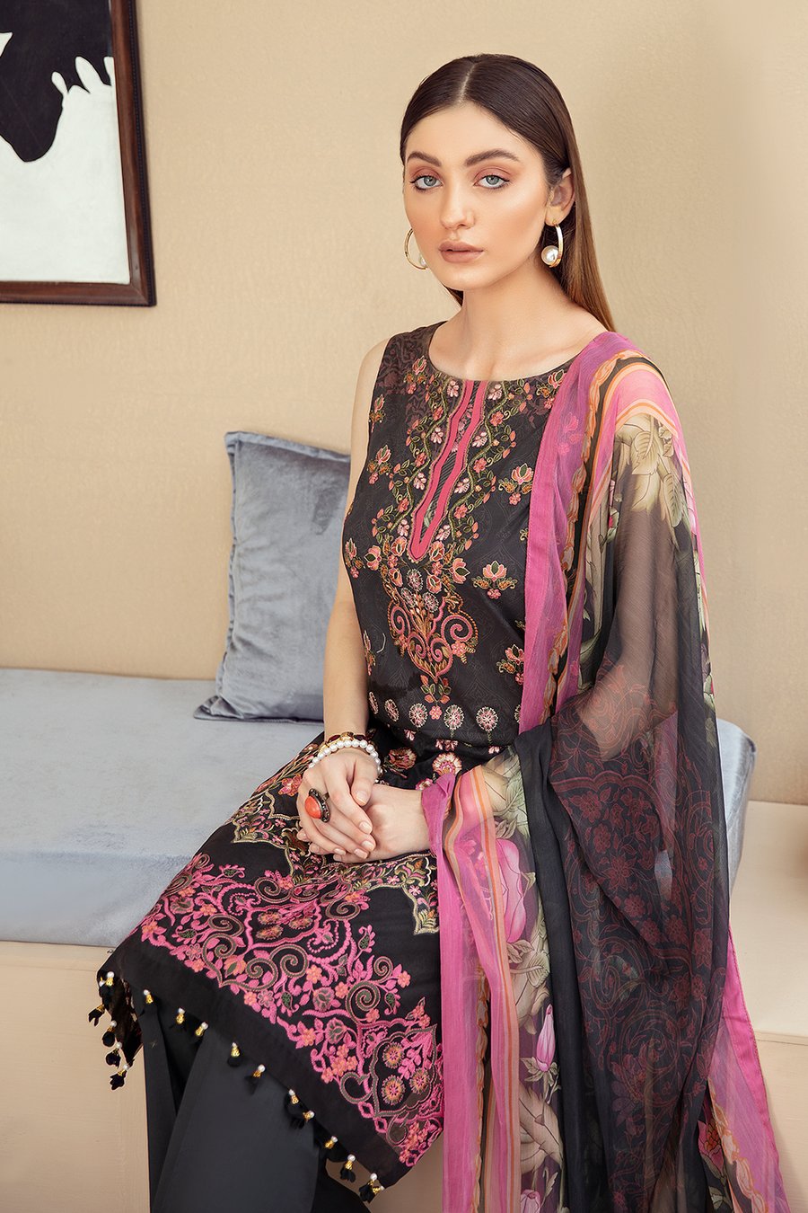 Y-205 | Ramsha | Riwayat Luxury Lawn Vol 2 | 2021