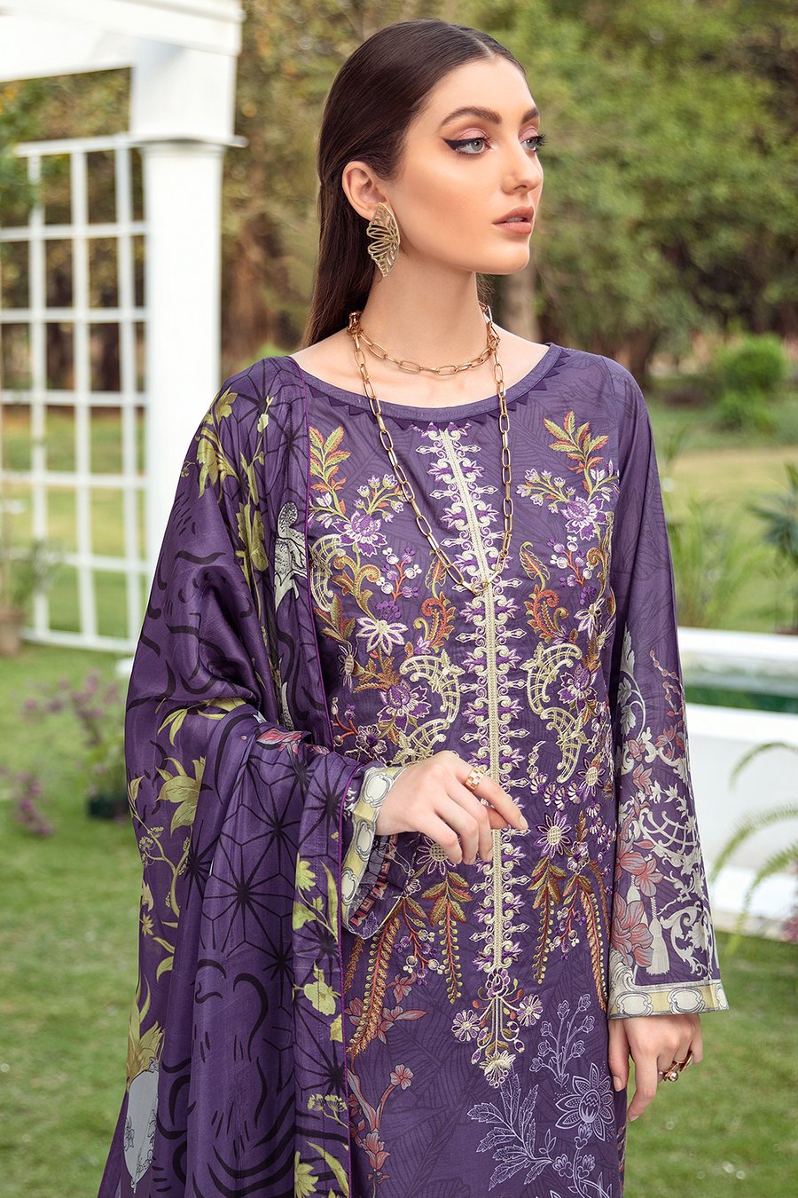 Y-201 | Ramsha | Riwayat Luxury Lawn Vol 2 | 2021