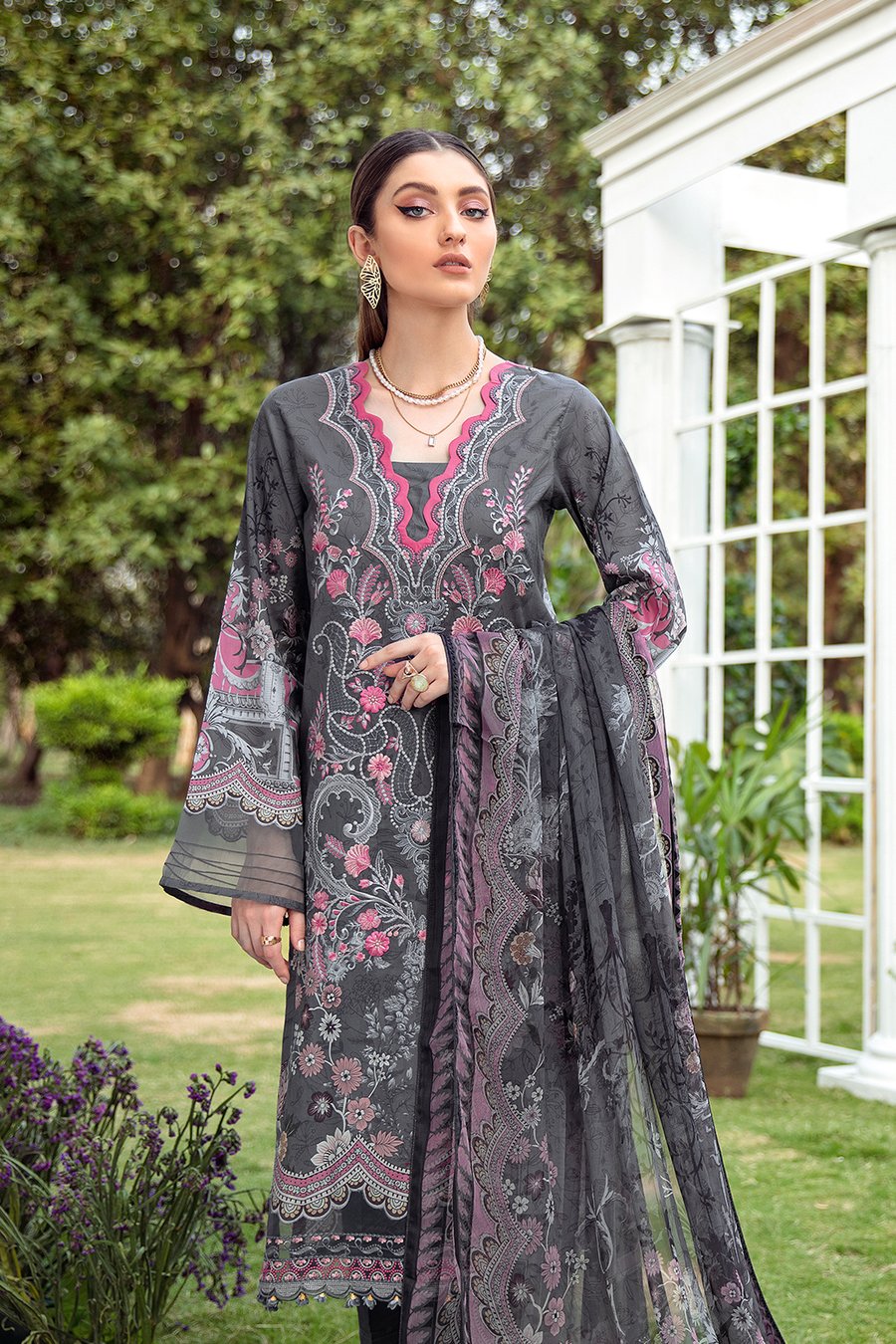 Y-210 | Ramsha | Riwayat Luxury Lawn Vol 2 | 2021