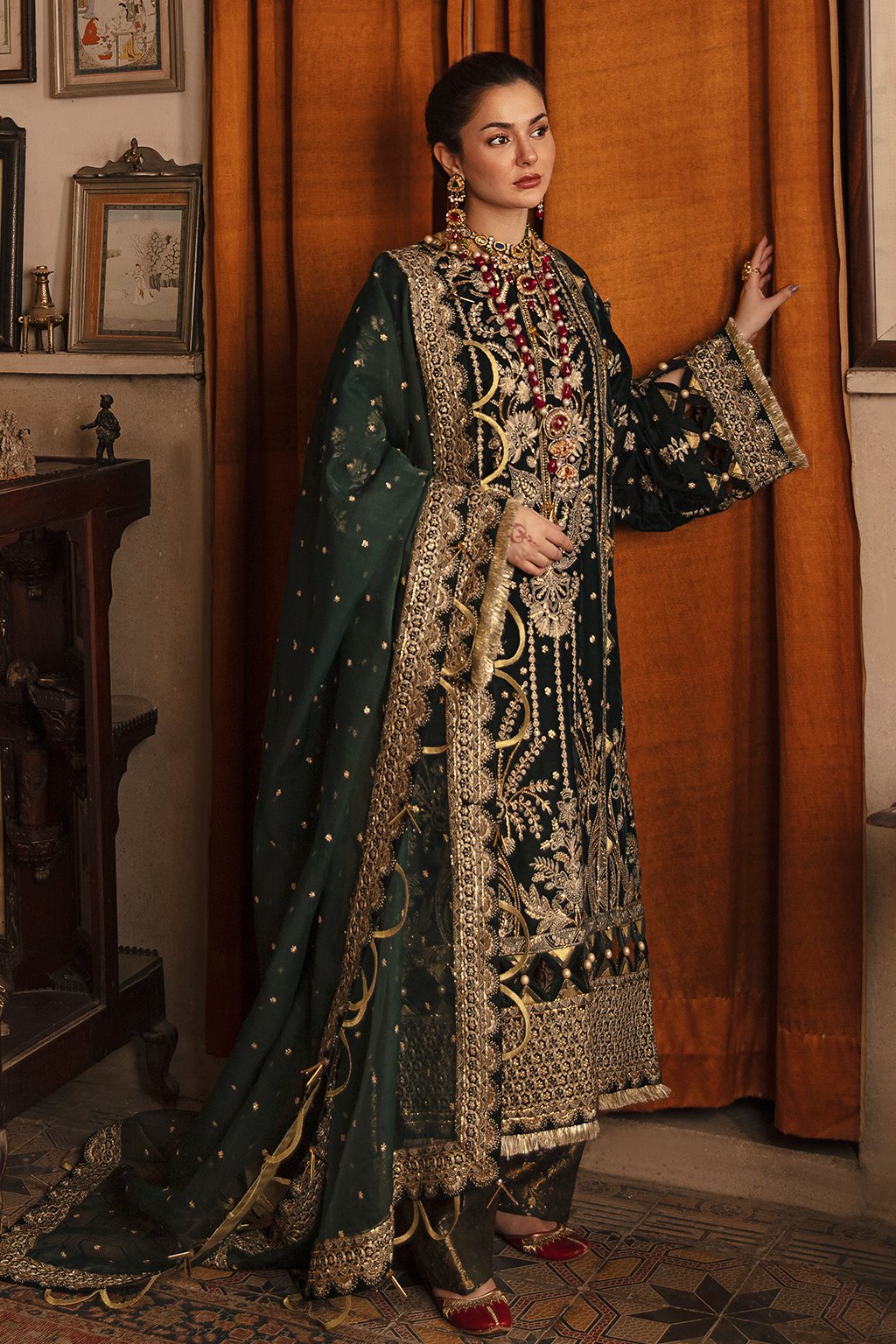 NIGAR KHANUM | Afrozeh | Naghma Luxury Velvet Collection 2021