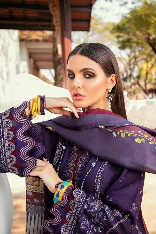 Soft Tan | Baroque | Lawn Collection 2020