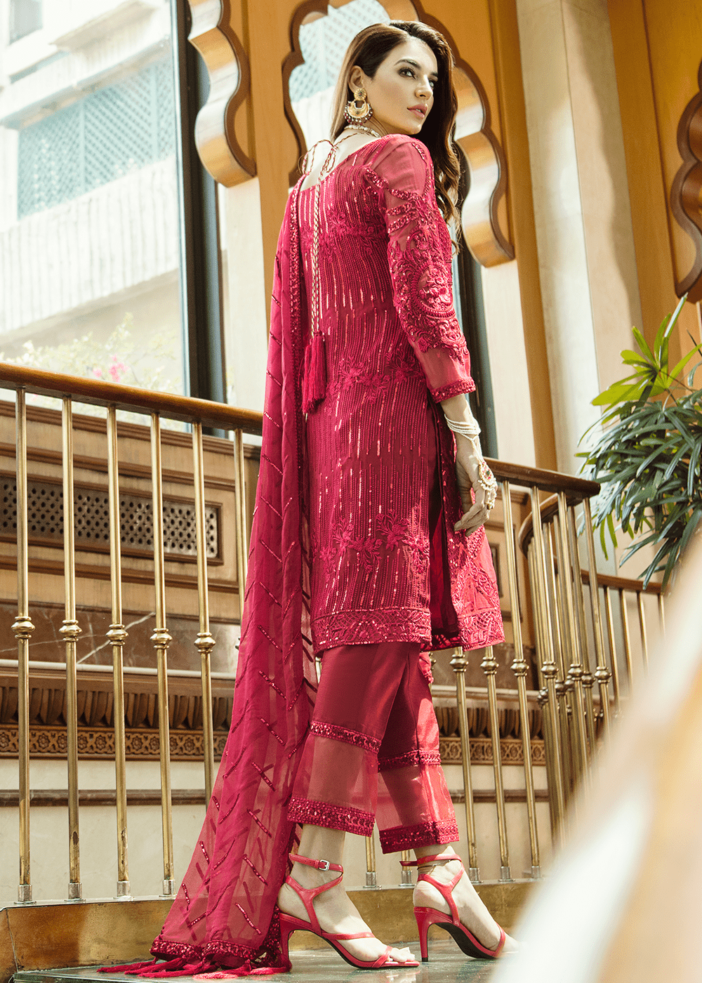 04 Crimson Bloom (Serene - Foire De Enchante)