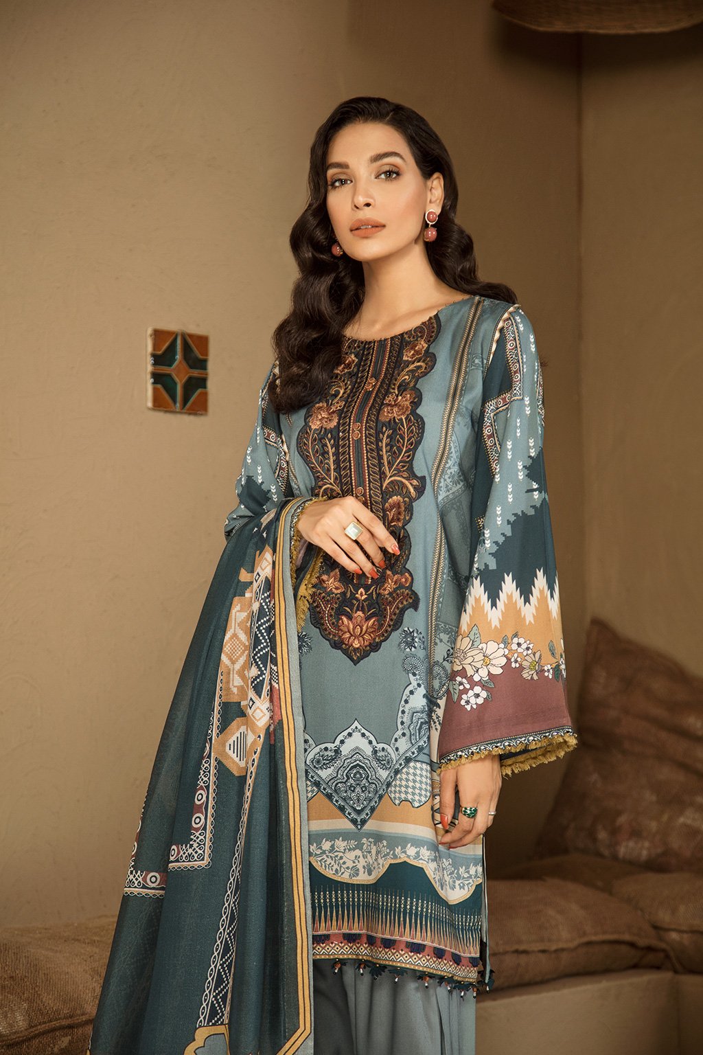 Bellwer (Baroque Fuchsia Linen)