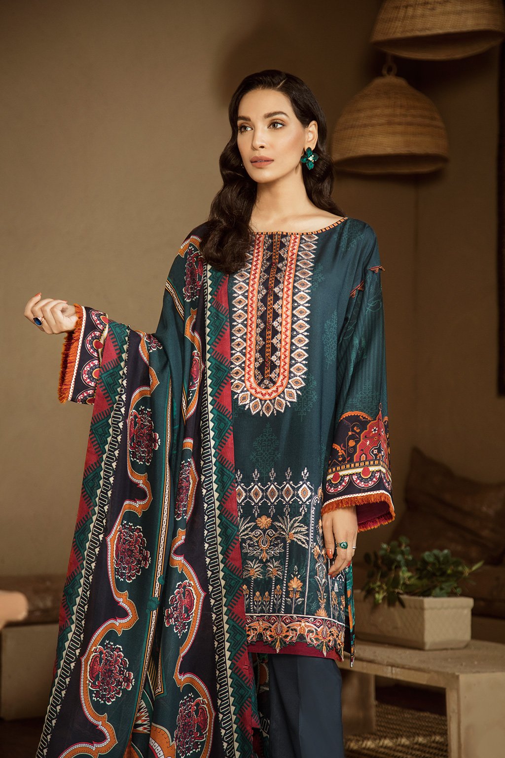 Meen (Baroque Fuchsia Linen)