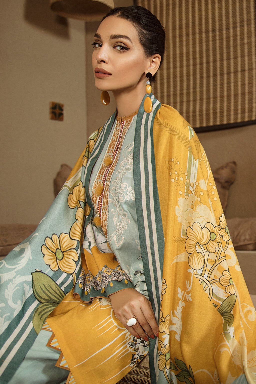 Pamia (Baroque Fuchsia Linen)