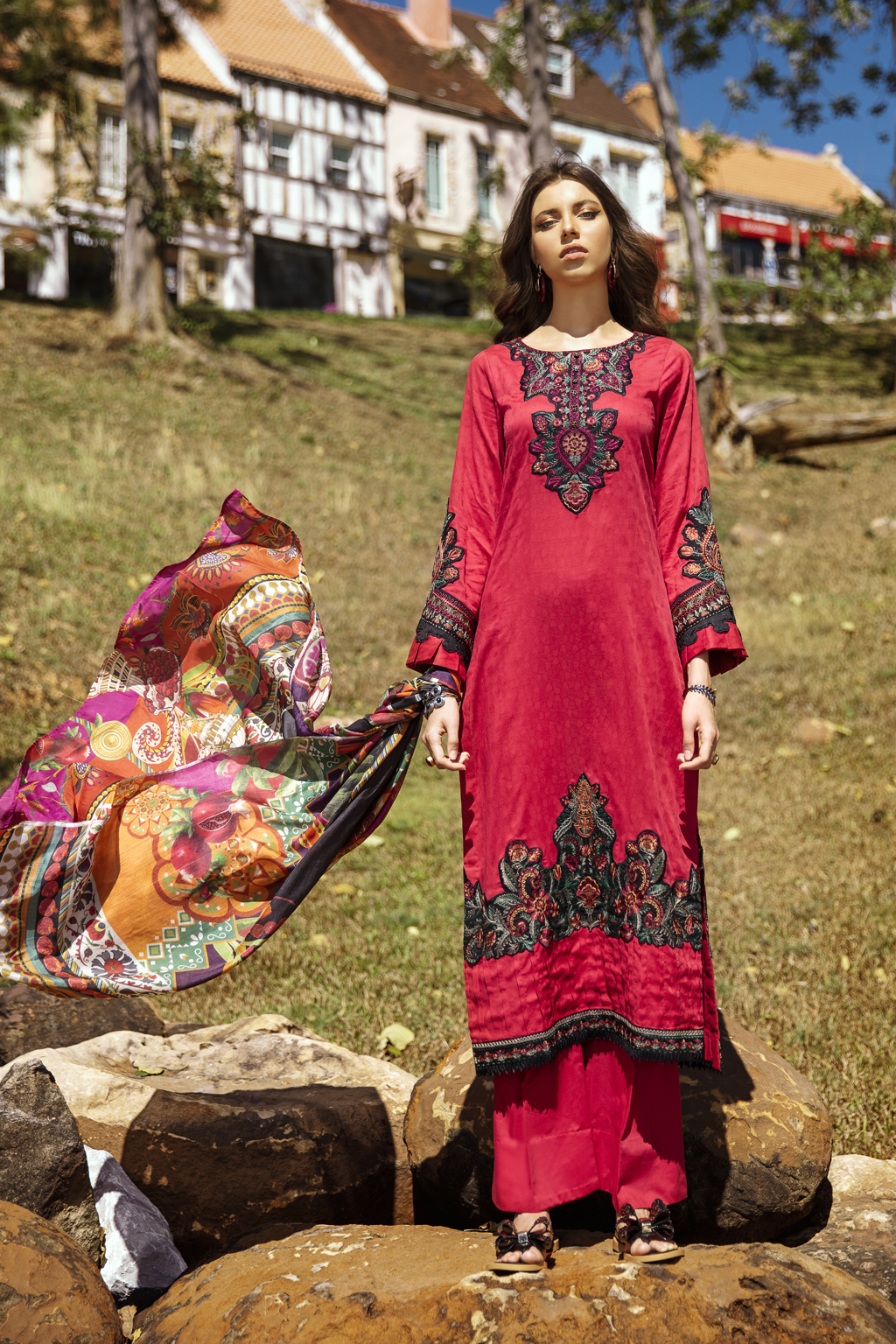 IL20-09 CHERRY (3PC) | IZNIK | LUXURY LAWN'20