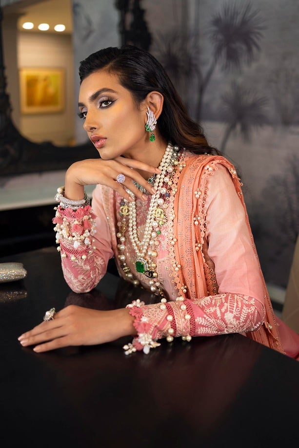 1A | Sana Safinaz | Luxury Lawn 2022