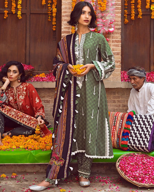 Shahi Guzargah ZW-03 (Zaha - Nafeesa Aur Taalia Unstitched Winter Collection)