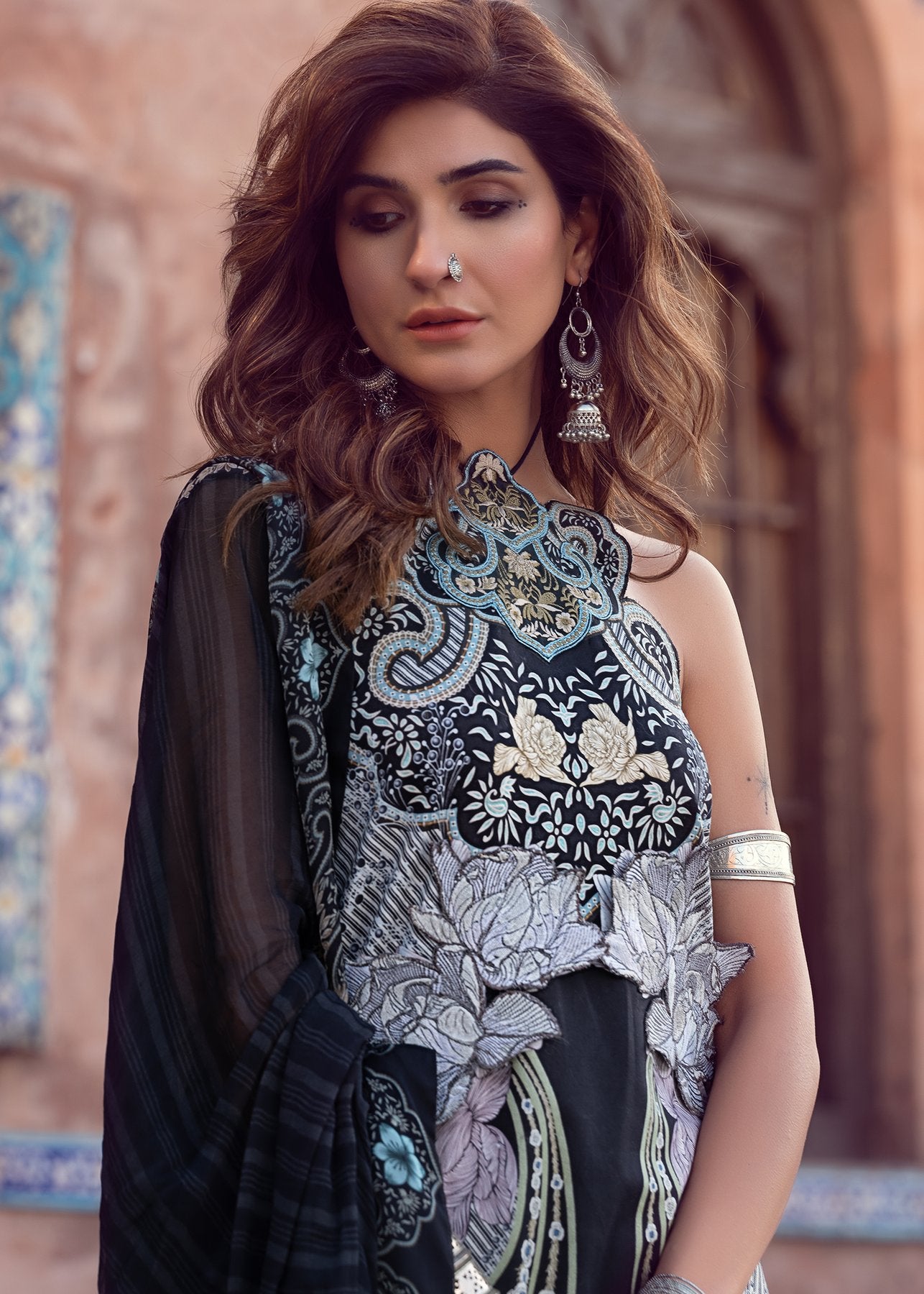 Kanwal | Kinaar by Shiza Hassan | Lawn 2020