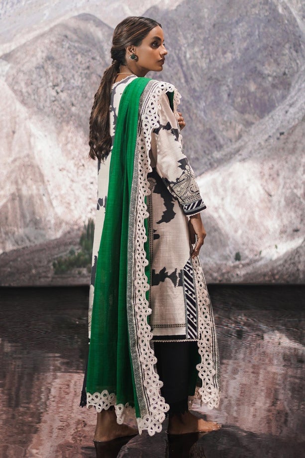2A | Sana Safinaz | Mahay Winter Collection 2022