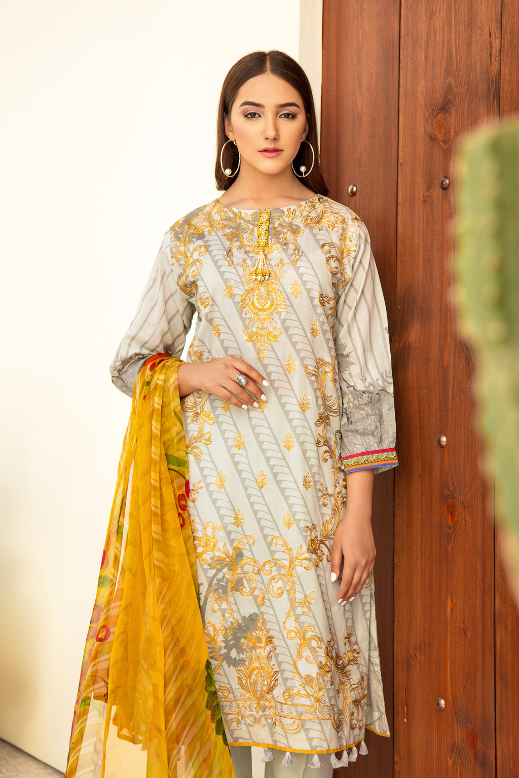 CL20-04 Oasis (3Pc) | Iznik | Chinon Lawn 2020