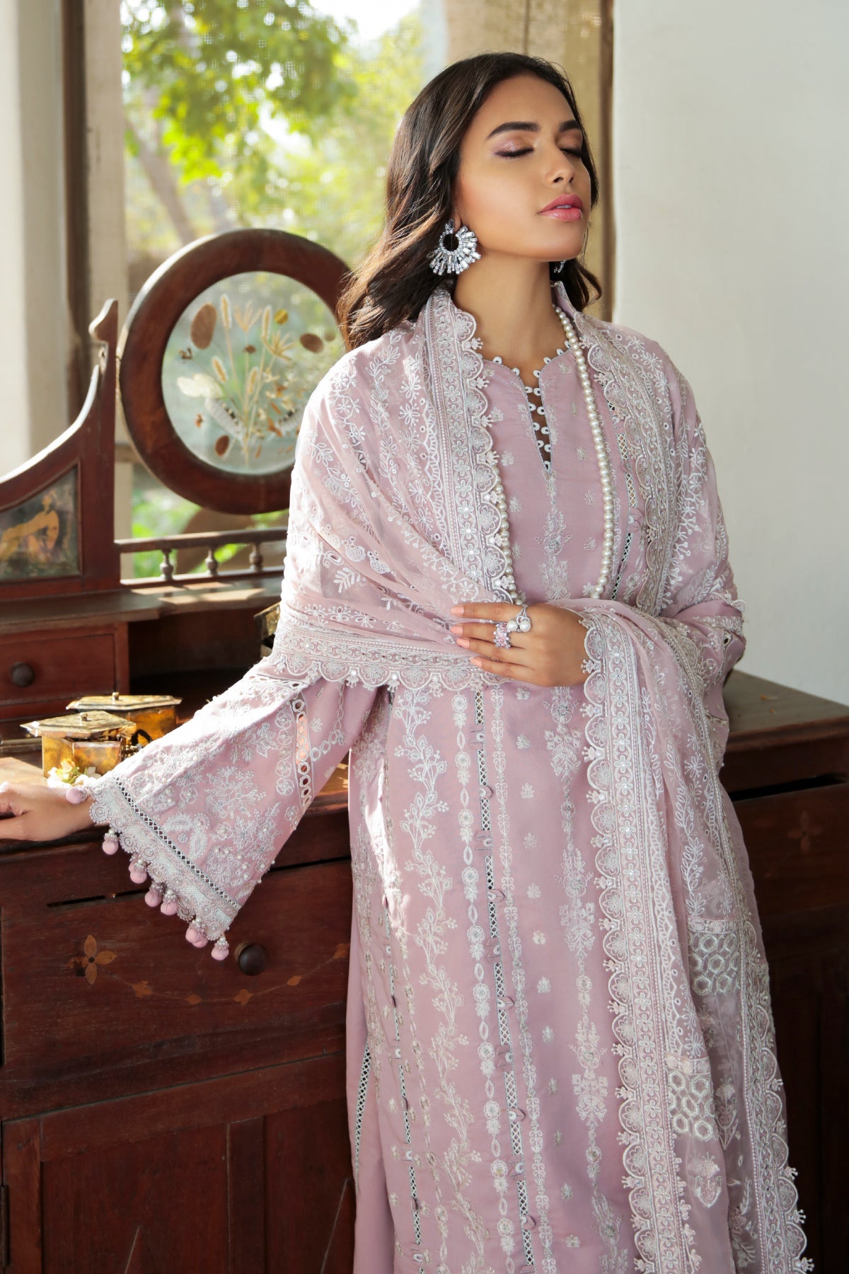 SV08-D08 | Baroque | Embroidered Swiss Viole Lawn 2022