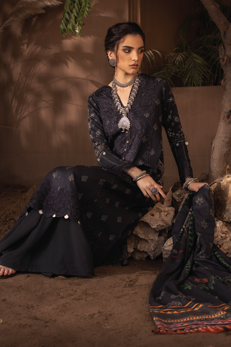 ILC-04 NAZM - 3PC | Iznik | Zarafshan Linen Collection 2021