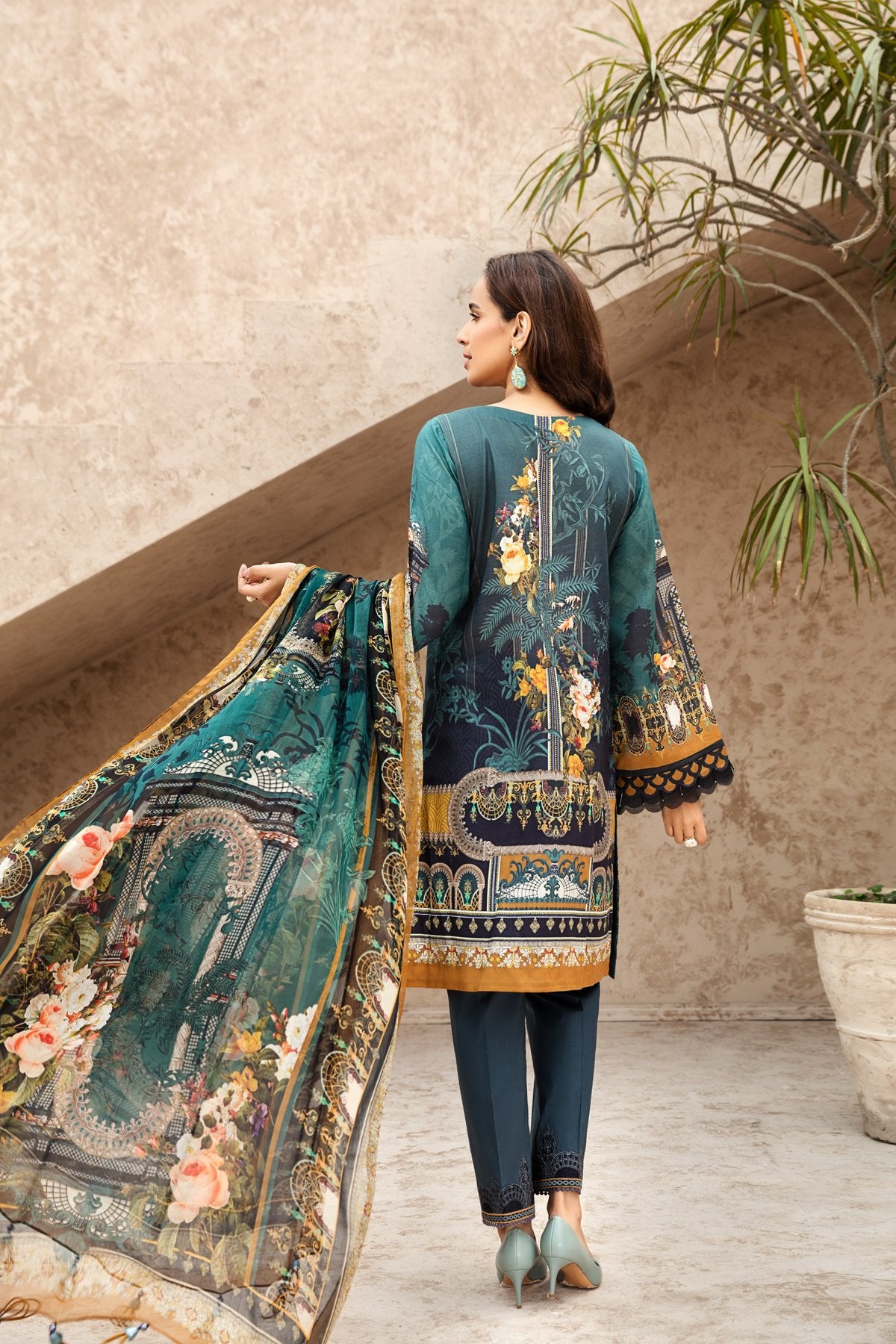 Sangaria | Jazmin | Iris Lawn collection 2020