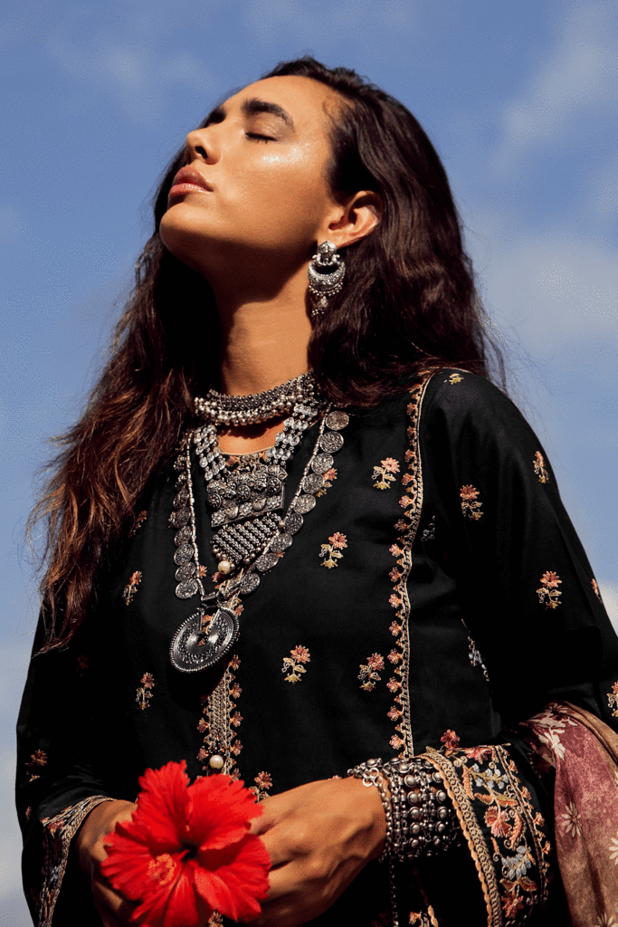 QLL-12 | Qalamkar | Luxury Lawn 2020